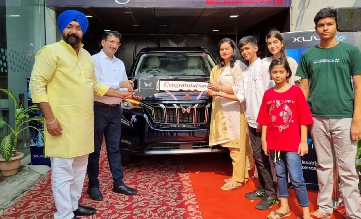 Automobile buisness shines in navratri