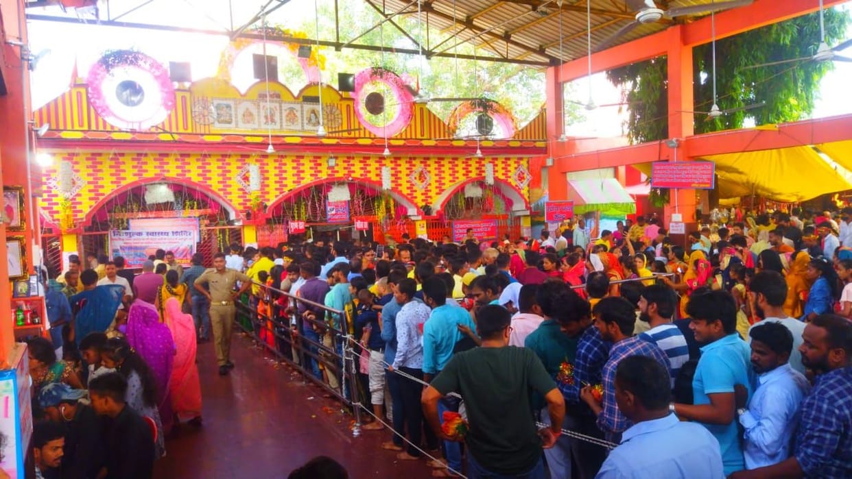worship in temple and pandal
