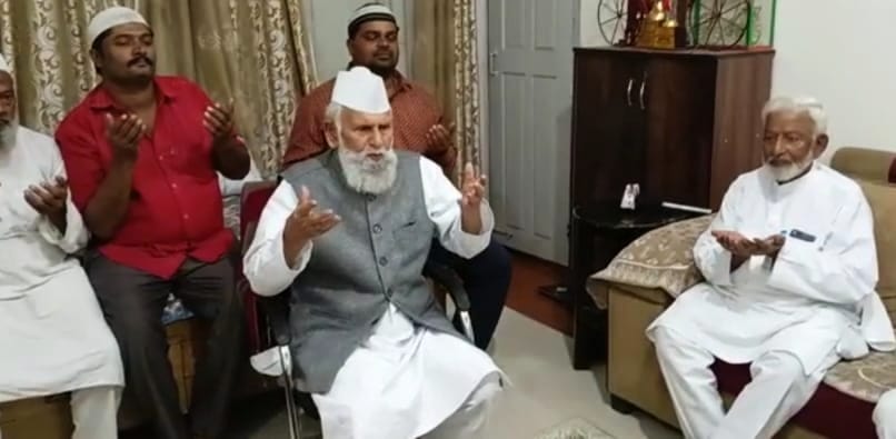 SP MP Dr. Burke prayed for the improvement of Mulayam Singh's health
