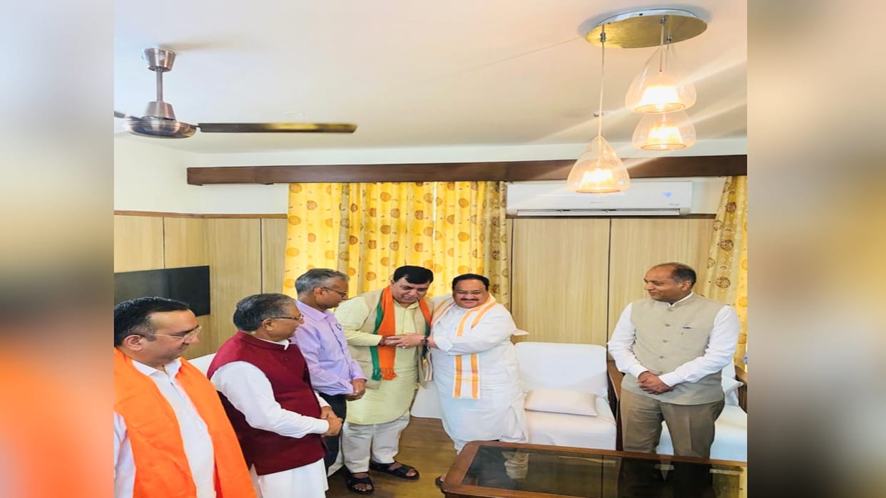 himachal election 2022, Former MP Suresh Chandel resigns from Congress party and joined BJP