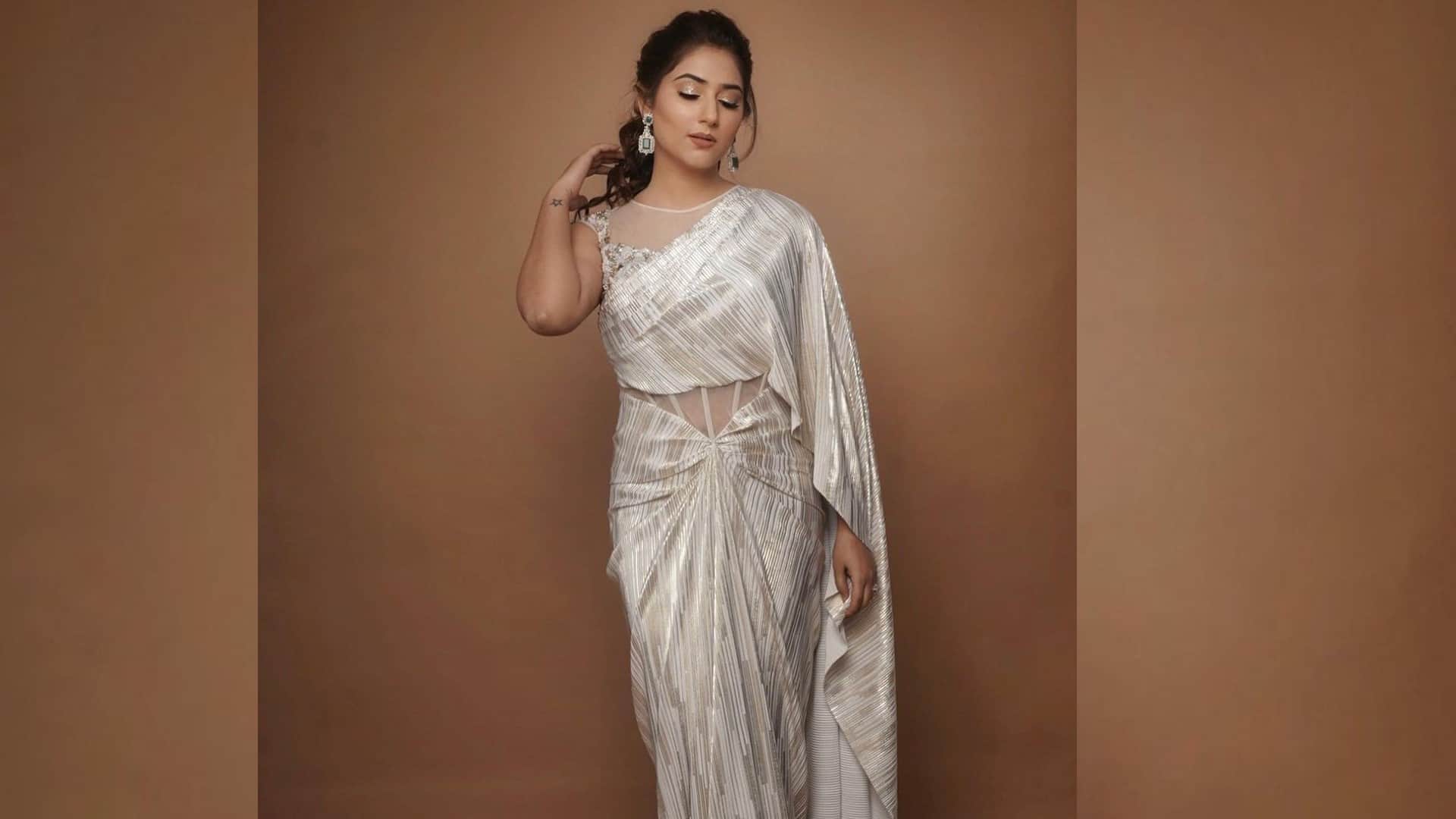 disha parmar ivory saree gown perfect for cocktail party