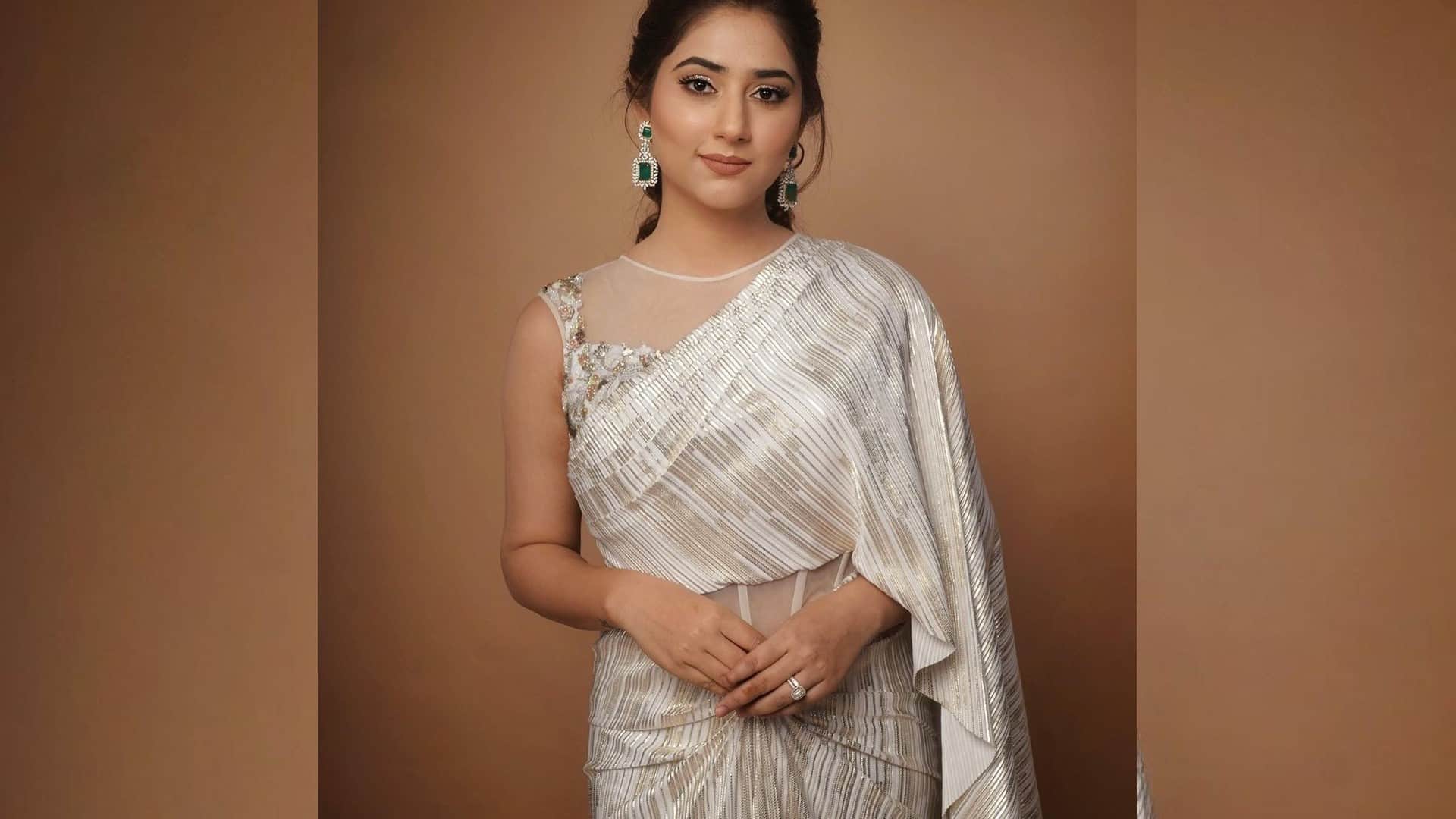 disha parmar ivory saree gown perfect for cocktail party