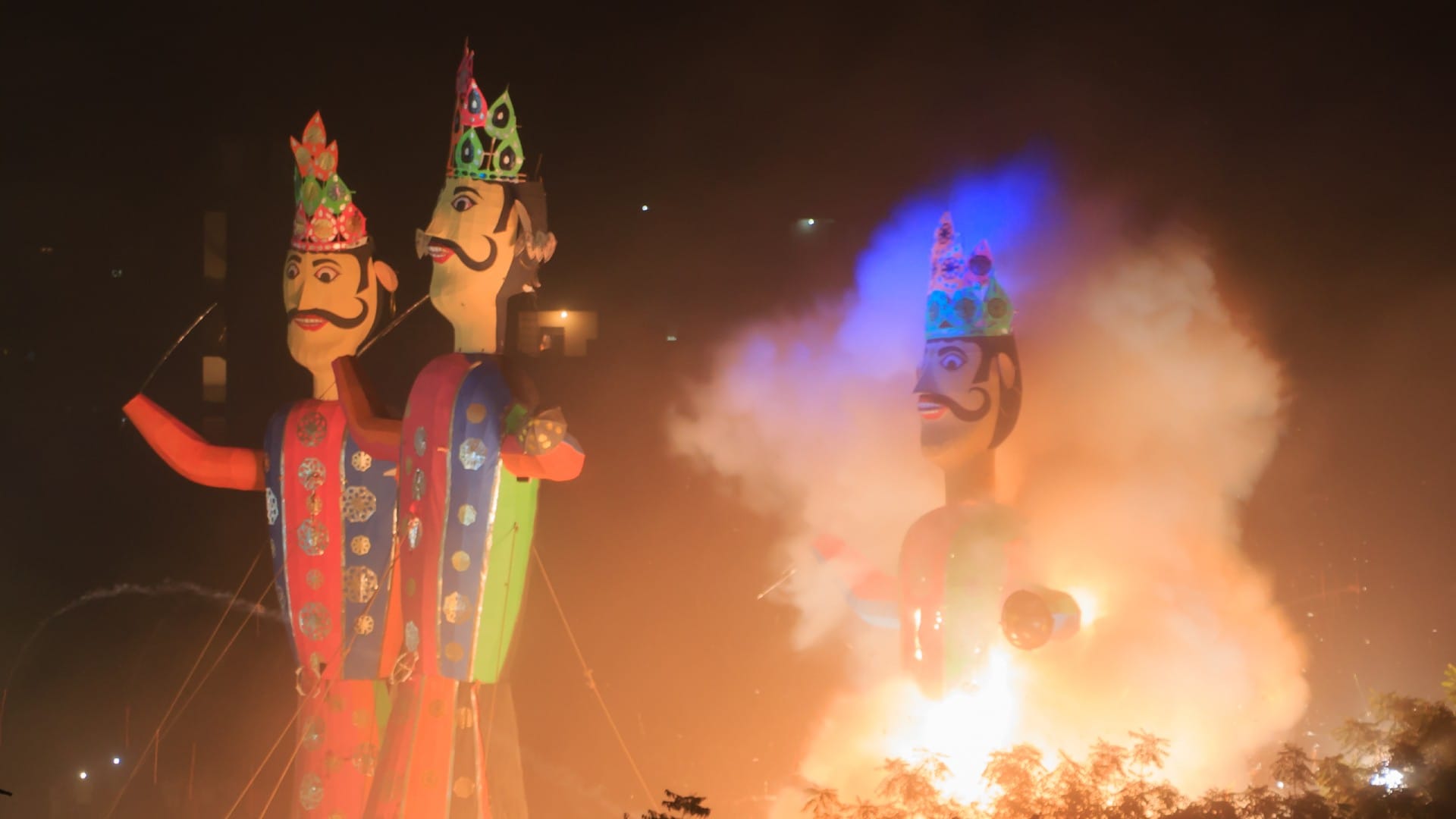 dussehra 2022 date why the ashes of ravan effigy kept in house know the reason behind it vijayadashmi katha