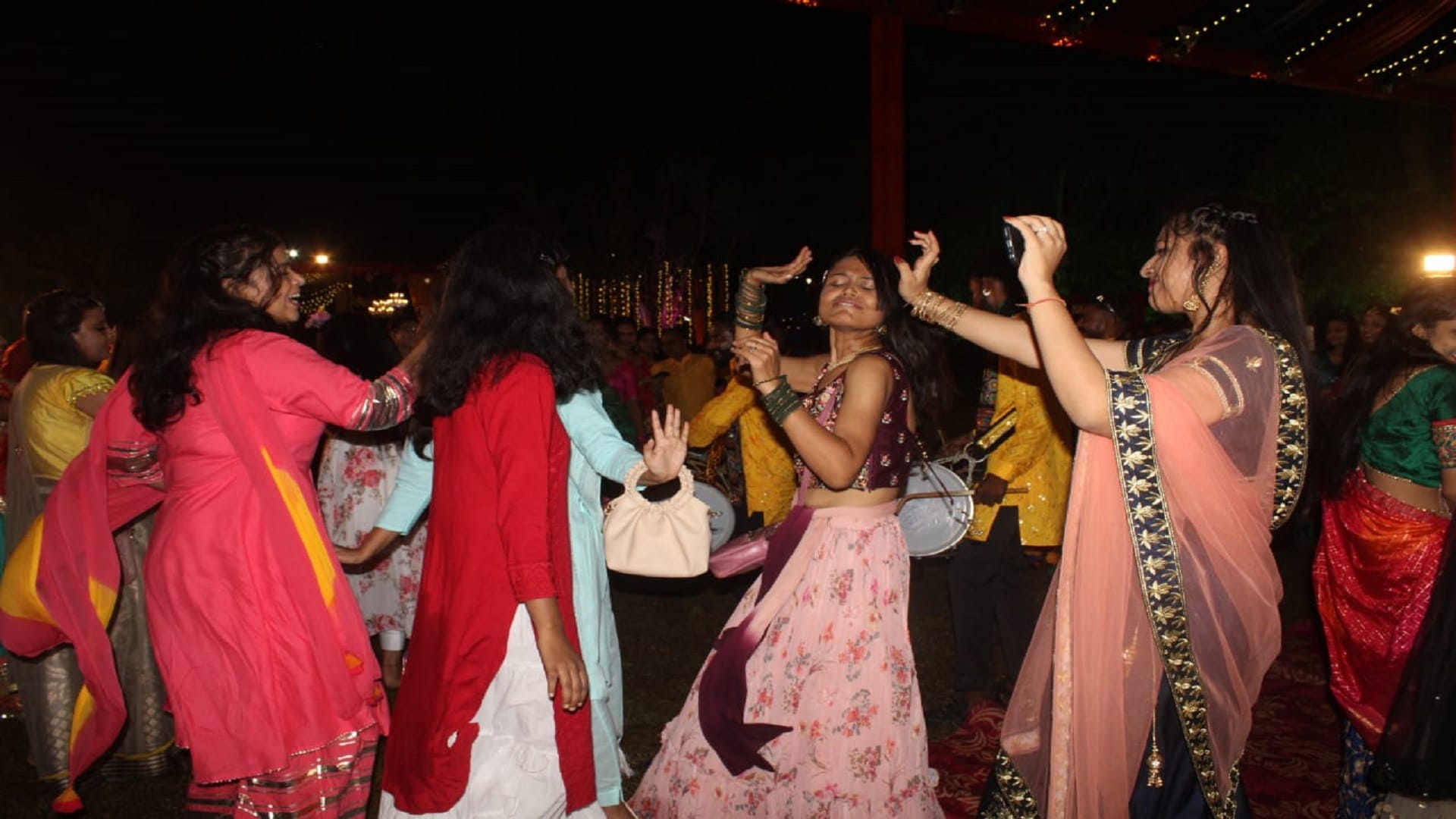 Varanasi Garba Dandiya celebration in Kashi see in pictures