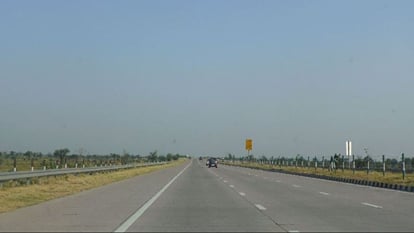 Motogp Noida Traffic on Agra to Noida route will remain closed for seven hours daily for three days.