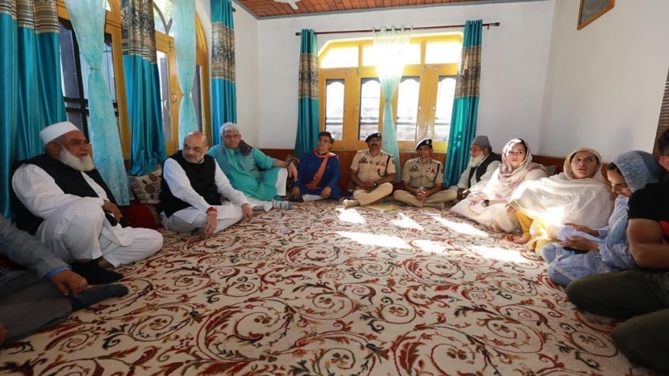 Home Minister Amit Shah reached the house of martyr constable Mudasir Ahmed