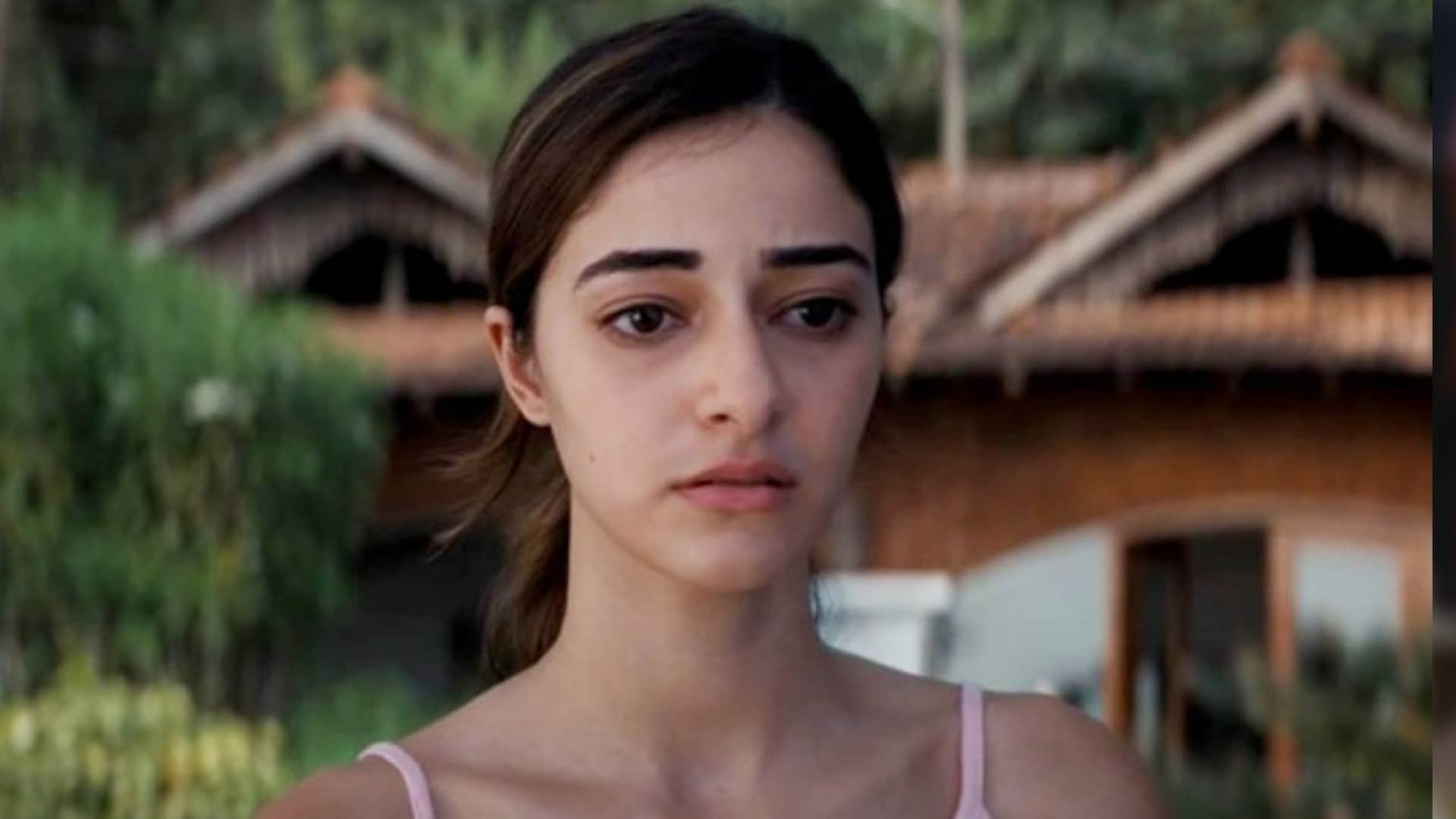 Aryan Khan Ignored Ananya Panday Video went viral on Social Media