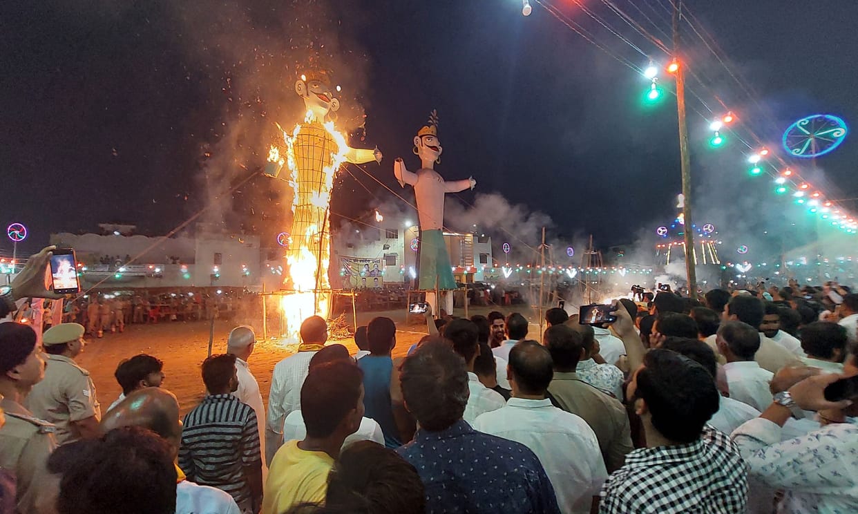 Burning effigy of Ravana, hailing Shri Ram