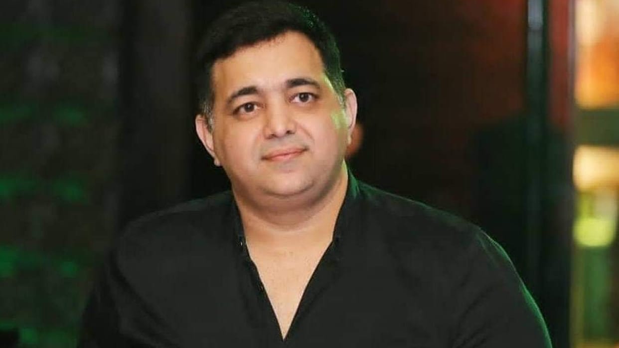 Renowned bakery businessman Manish Lulla of Indore city committed suicide dead body found on Vibrant Tower
