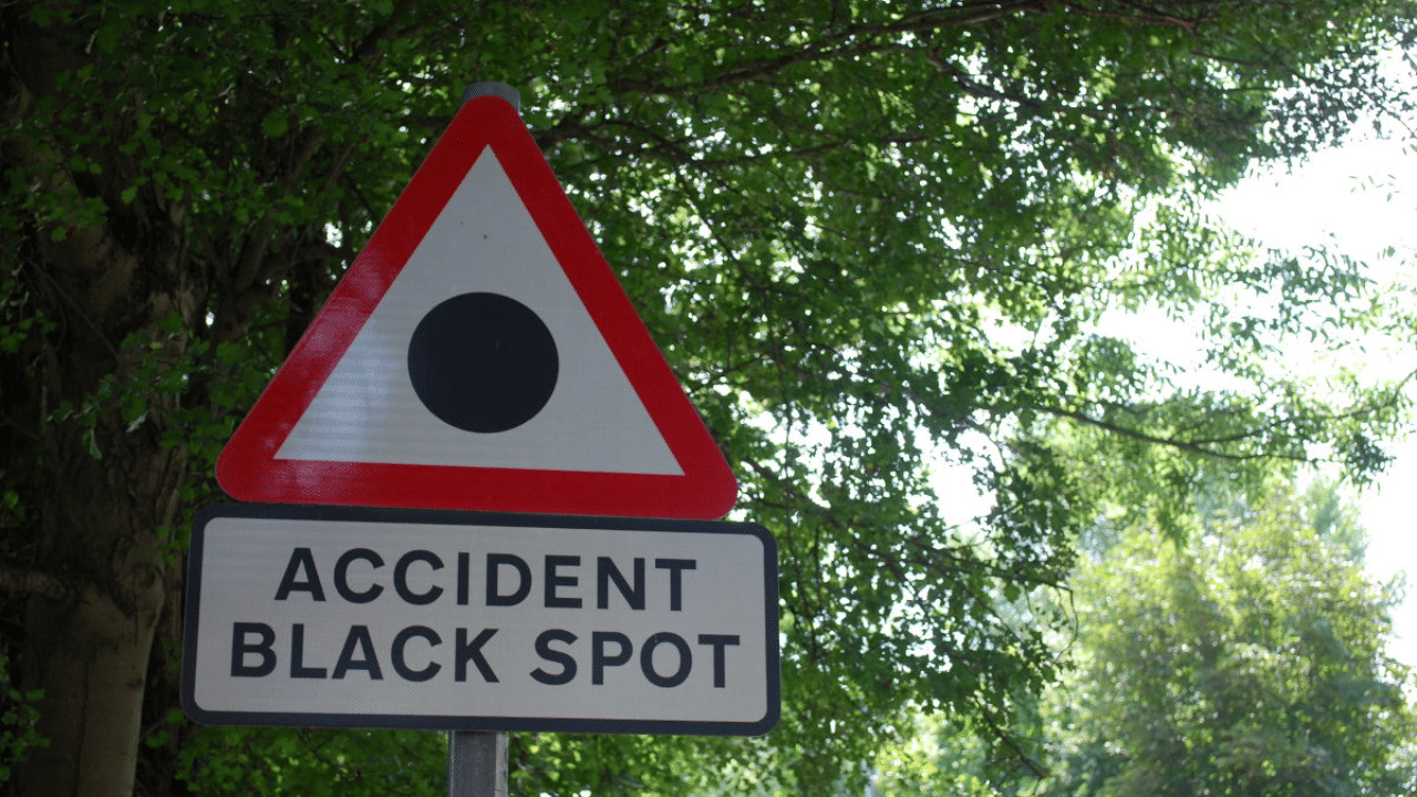 Do you know what is a black spot, how black spots on the road cause serious accidents