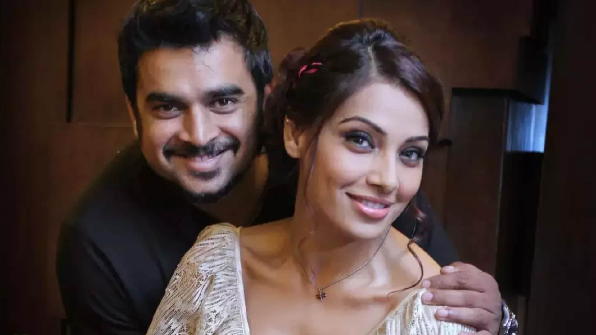 Bold Scenes bollywood hollywood Actors faced Difficulty giving Intimate Scene Taapsee Pannu to Rachel McAdams