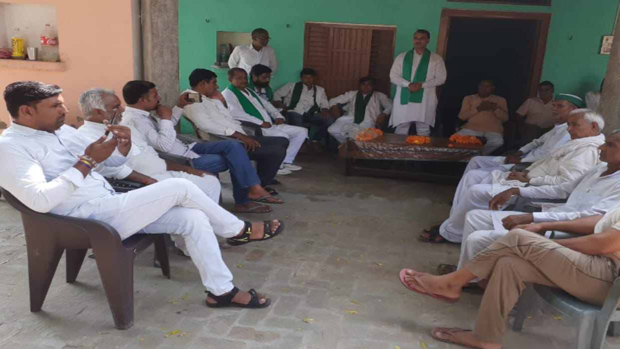 Baghpat: Farmers warns for movement if ban on Tractors is not taken back