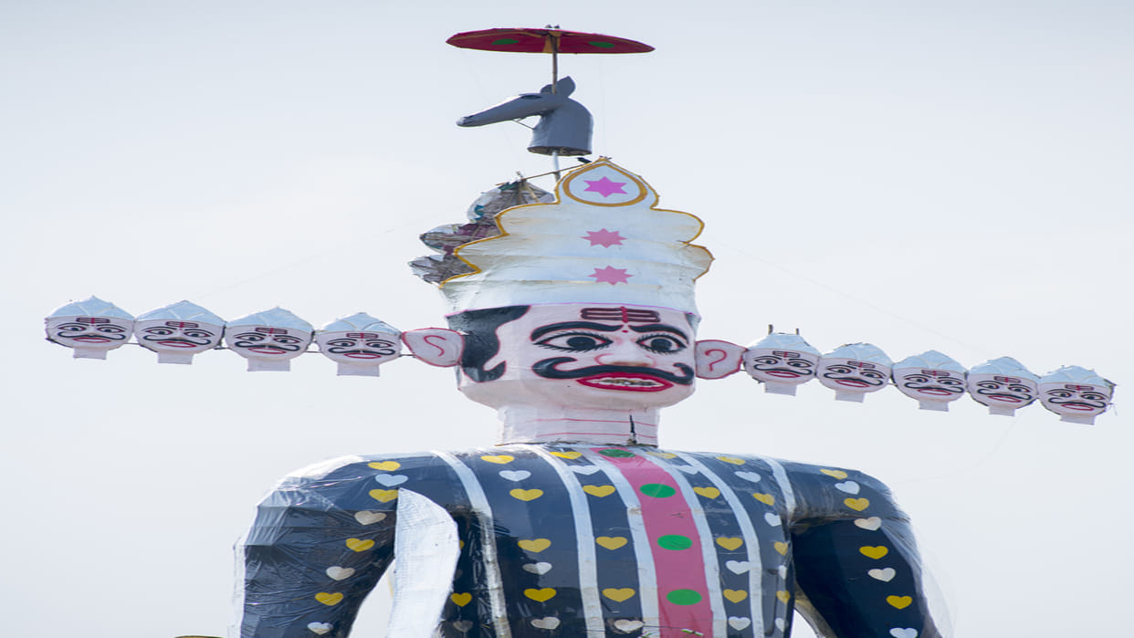 Dussehra 2022  mysterious and interesting facts of ravana life