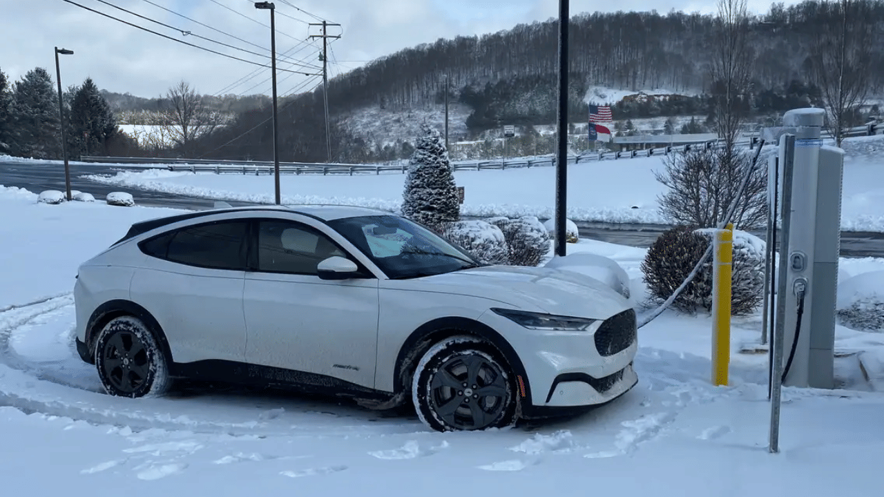 If you want to buy an electric car then wait, this EV can be launched this month BYD Atto Hyundai Mustang