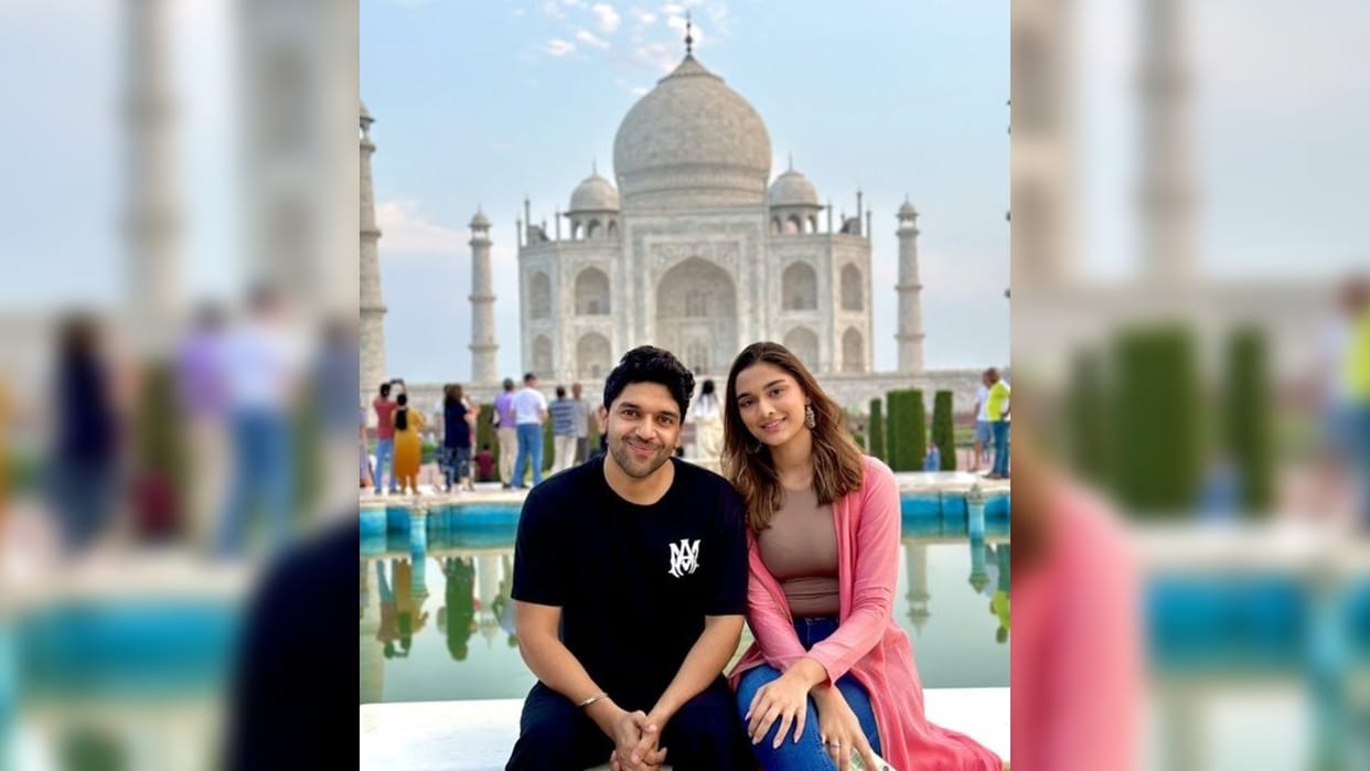Singer Guru Randhawa is making acting debut from Agra saw the Taj