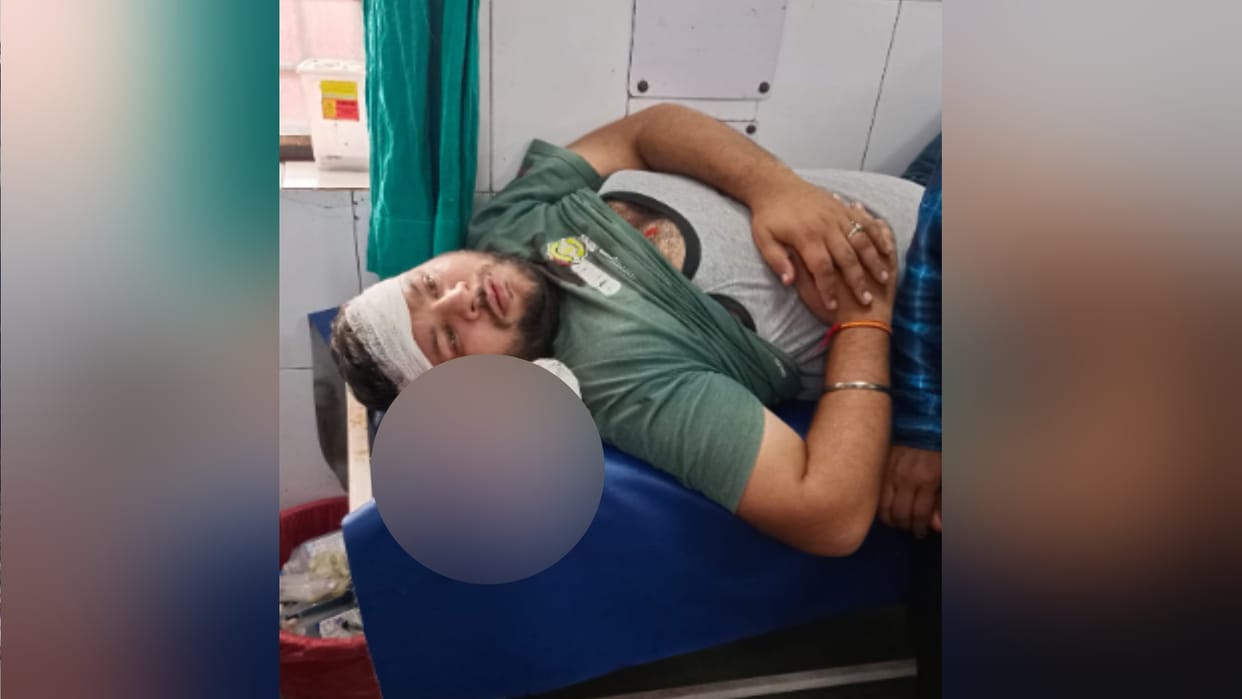 Criminals fearless: Badmash looted four lakh by attacking a cloth traders in Muzaffarnagar, injured