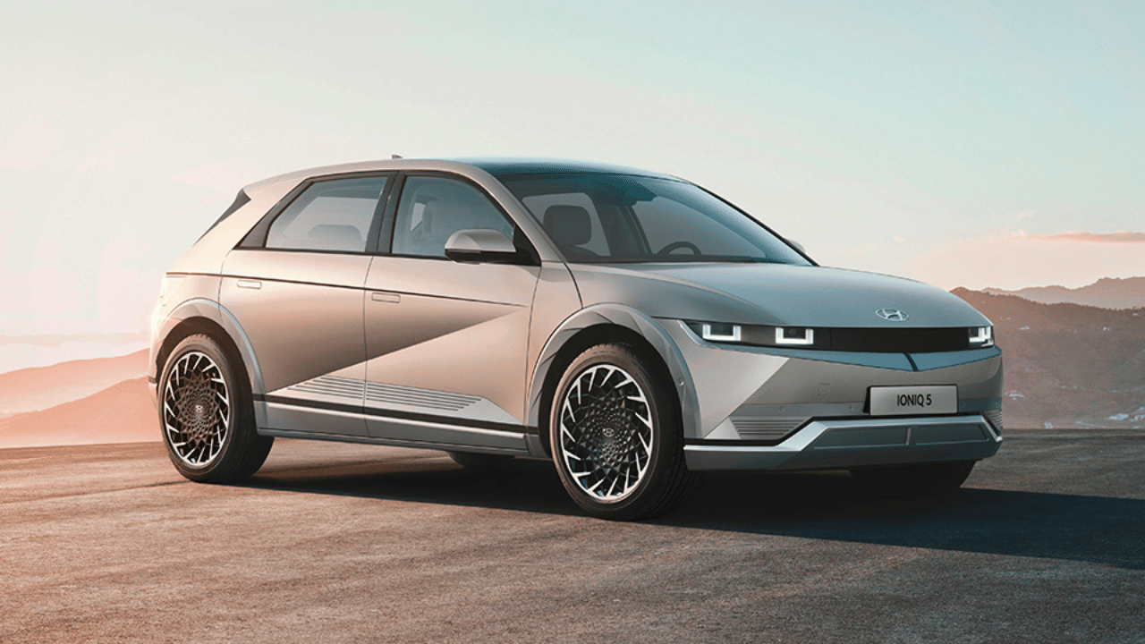 If you want to buy an electric car then wait, this EV can be launched this month BYD Atto Hyundai Mustang