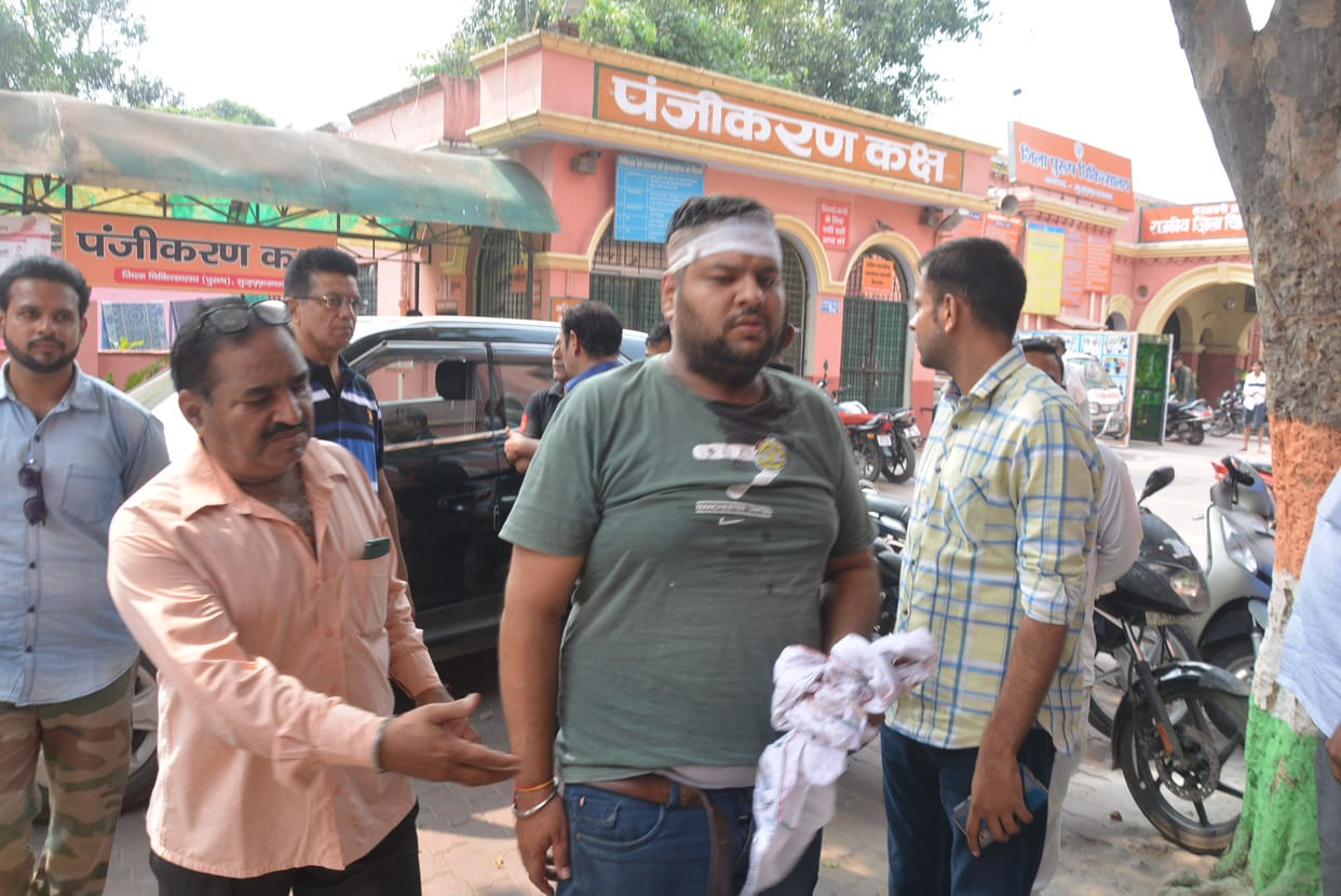 Robbed three lakhs from the trader by attacking in broad daylight