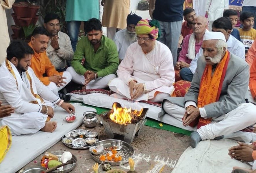 Celebrated Vijayadashami by worshiping weapons in Sahanpur Fort