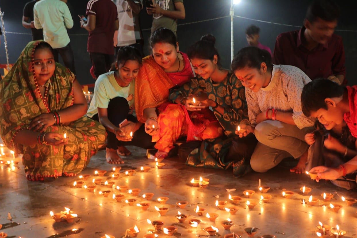 Praises of Mother Siddhidatri, rituals completed with Havan, Kanya Bhoj