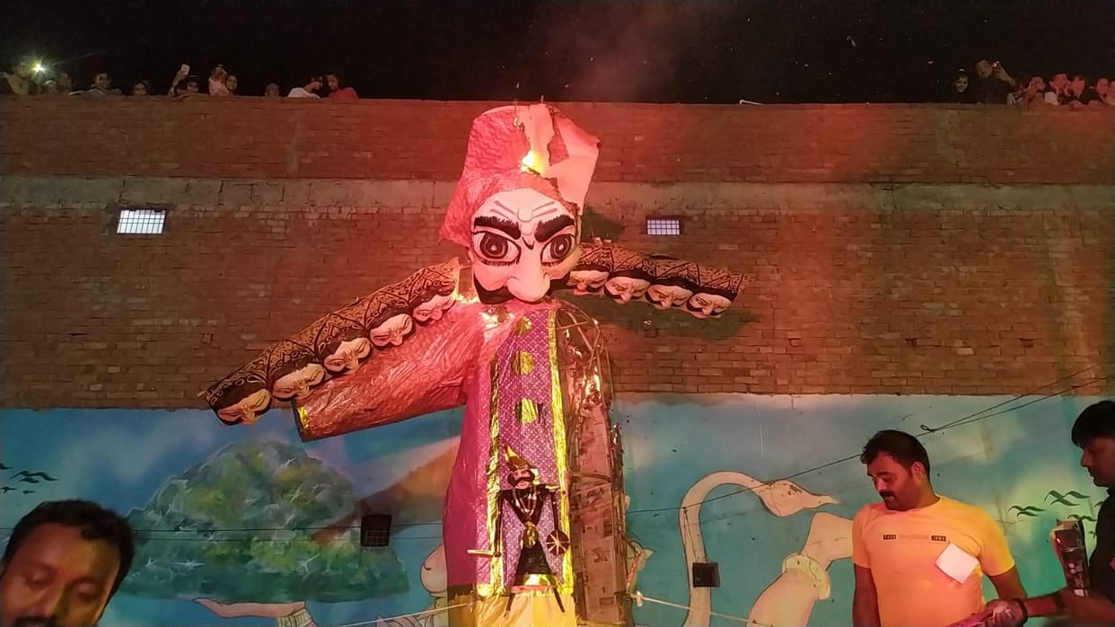 Prayagraj: Ravana was killed in pajava Ramlila, directions resonated with Jai Shri Ram