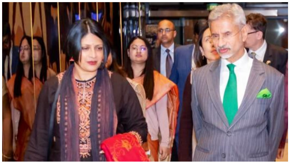 EAM  S Jaishankar arrives in New Zealand and meets Indian origin minister Priyanca Radhakrishnan