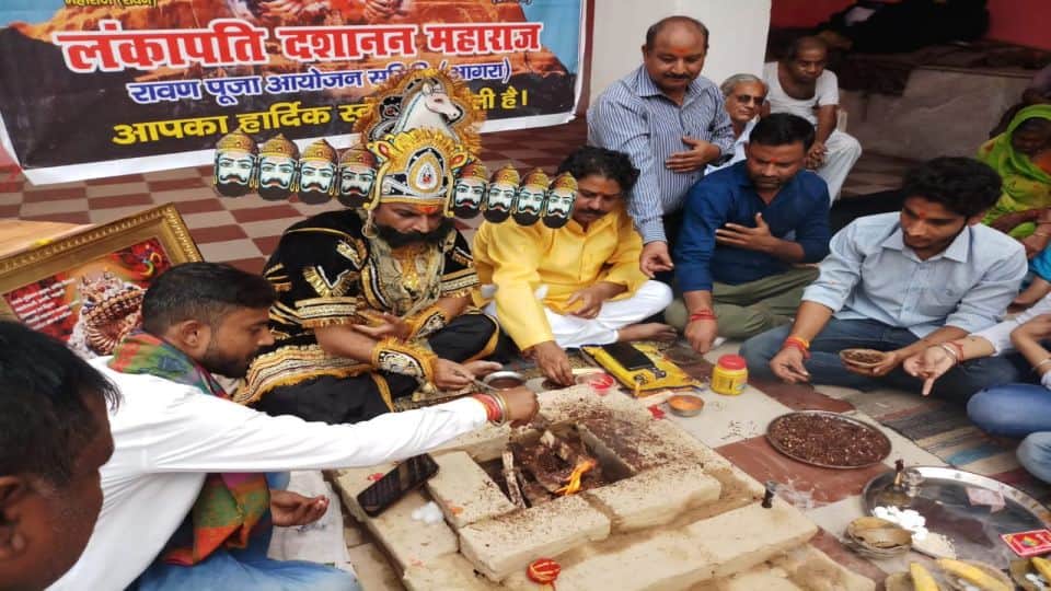 Saraswat society people worshiped Ravana in Agra and Mathura on Vijayadashami