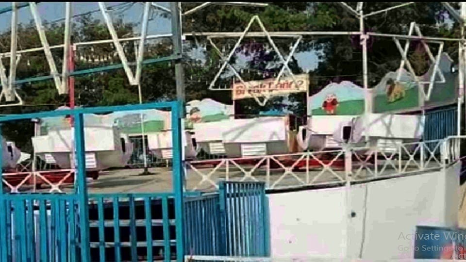 During Ramlila in Shahdara CBD Ground a swing Broken woman and a 10 year boy injured