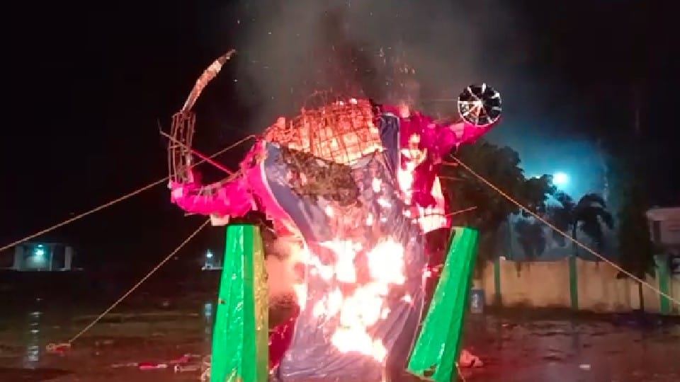 Ravana combustion took place a night before in Damoh