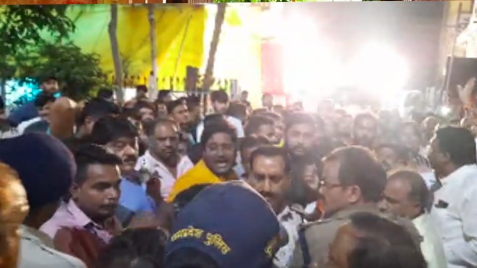 MP News: Inflammable spray attack on girl in Durga pandal, ten accused in police custody