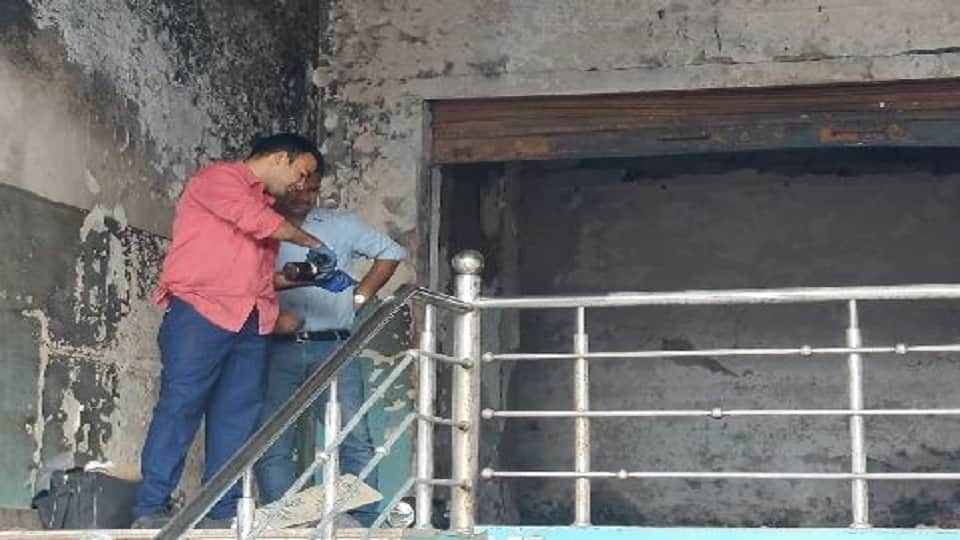 Agra hospital fire People call hospital operator as a doctor registration was in someone else's name