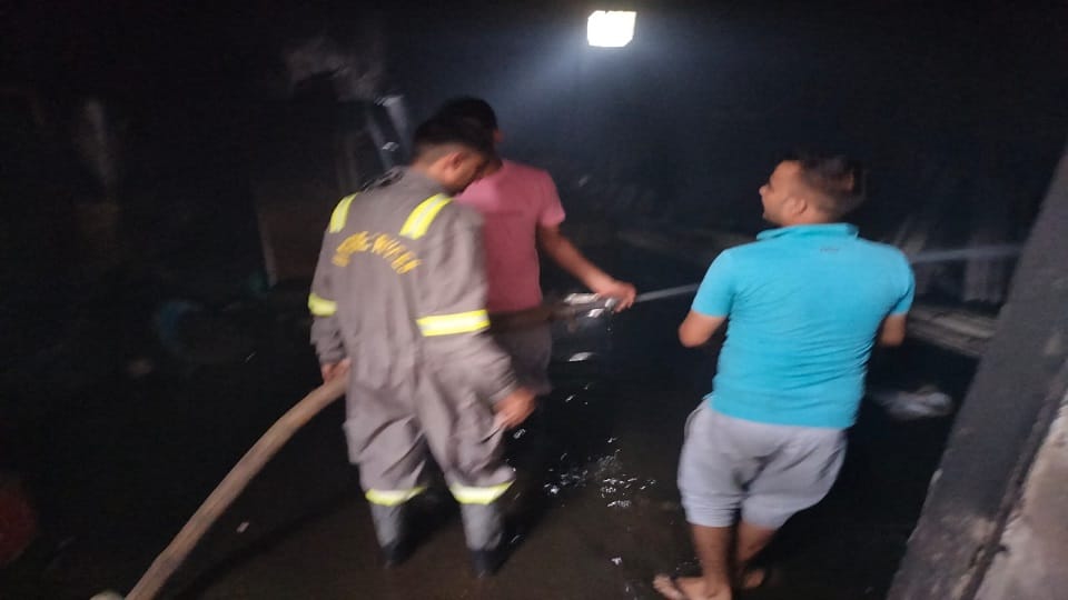 fire in cooler factory at Etmadpur Agra