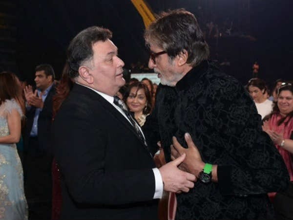 Amitabh Bachchan birthday actor shared special bond with rishi kapoor attended his wedding with fractured hand