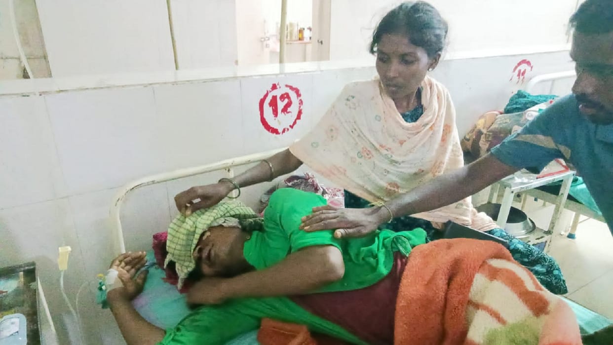 elephant attack on bike rider uncle-nephew in chhattisgarh korba