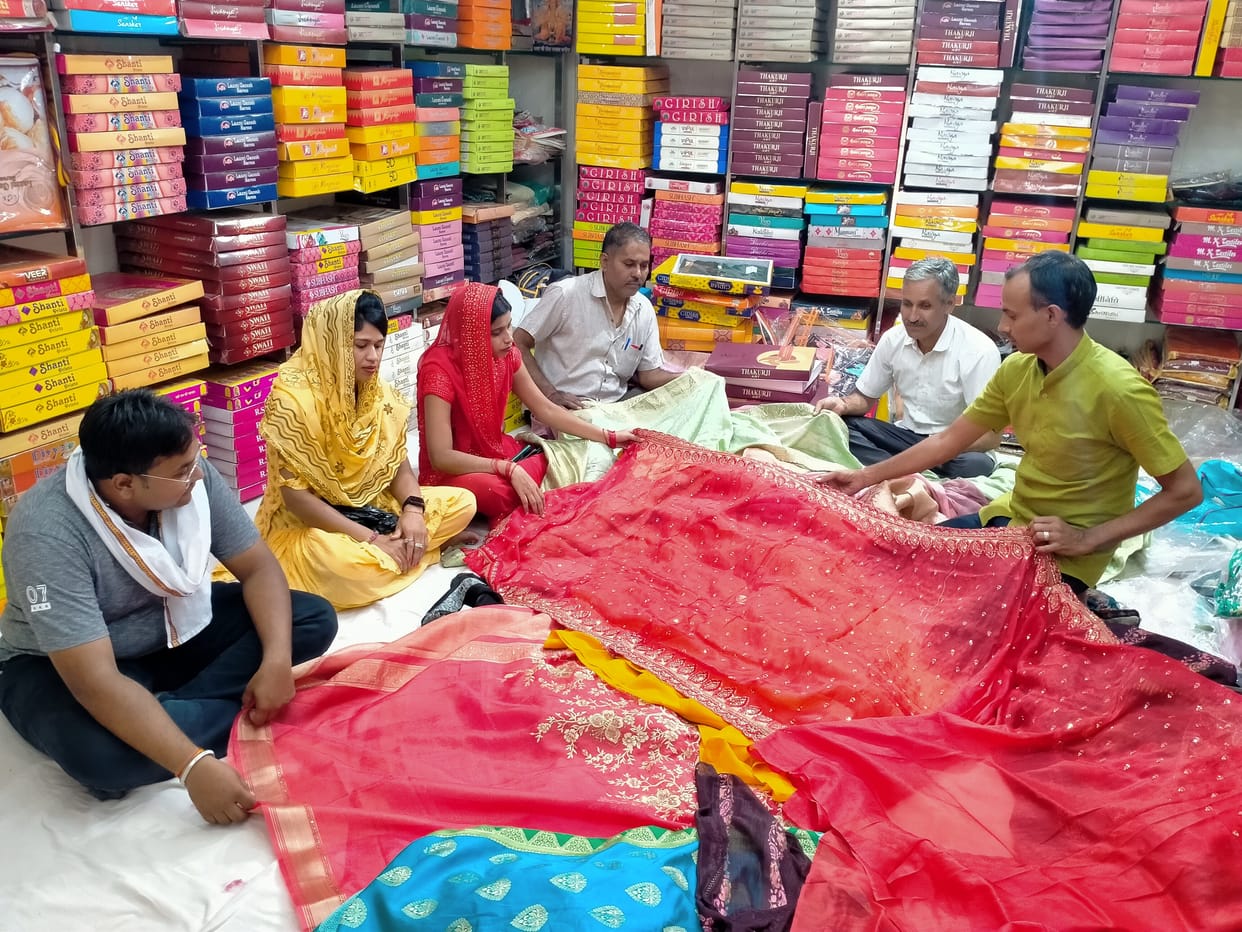 Textile business back on track, traders' faces blossomed