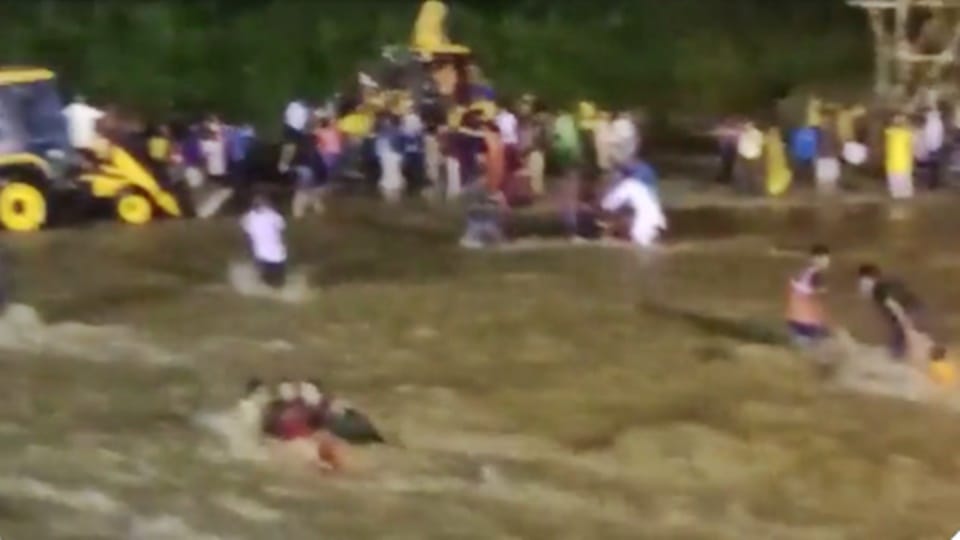 West Bengal Jalpaiguri News Several Dead And Missing Due To Flash Floods During Idol Immersion