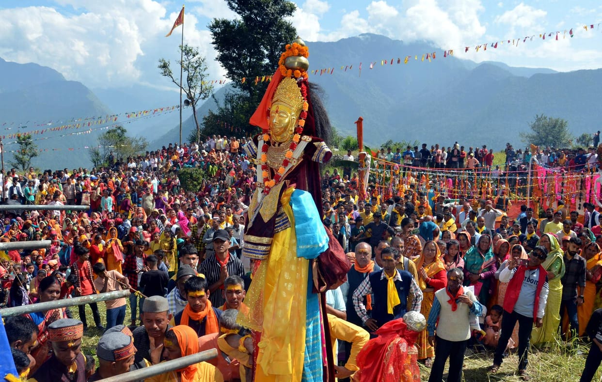 Signs of the deity Bazir came out of the temple