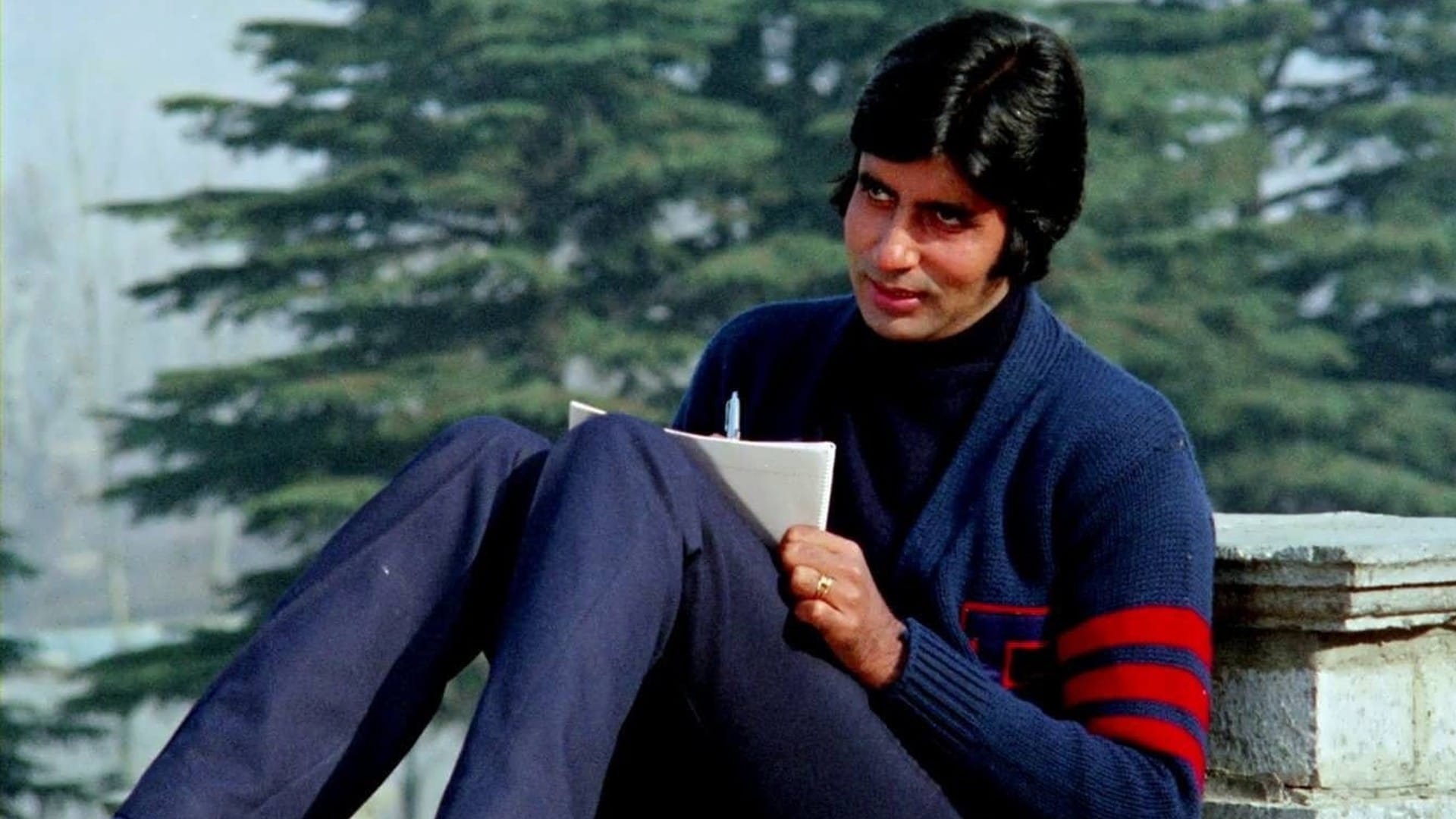 Amitabh Bachchan Birthday Actor gave many Superhit Films in 70s Deewar Sholay Don Zanjeer Kabhi Kabhi