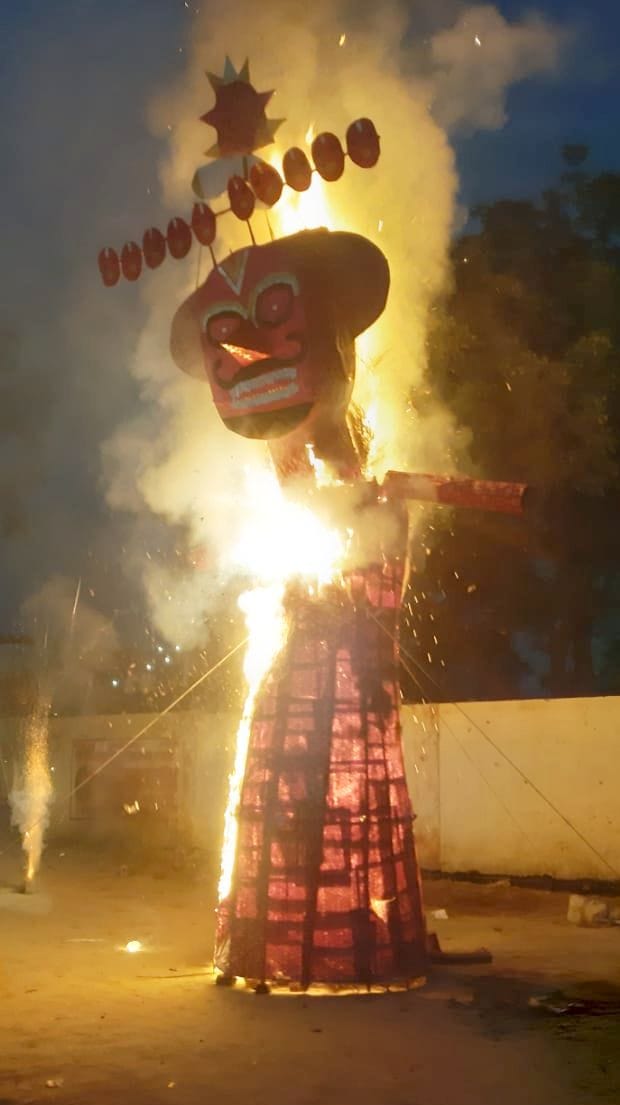 Ravana got burnt as soon as Shri Ram's arrow hit Ravana's navel.