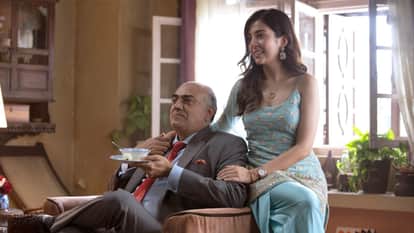 Maja Ma Movie Review and Rating in Hindi Madhuri Dixit Gajraj Rao Ritwik Bhowmik Simone Singh Rajit Barkha