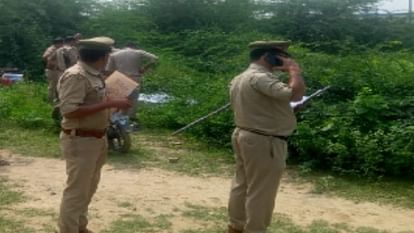 संभल: इंस्पेक्टर की अश्लील ऑडियो वायरल, दुष्कर्म पीड़िता से कहा मुझसे वाट्सअप पर बात करो, सुनकर एसपी भी हैरान Sambhal: Inspector obscene audio goes viral, asks rape victim talk me on WhatsApp