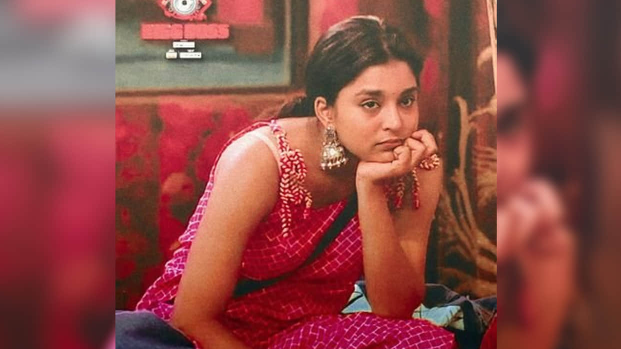 Bigg Boss 16 sumbul touqeer khan cried in front of sajid khan and gori nagori getting close with shaleen bhano