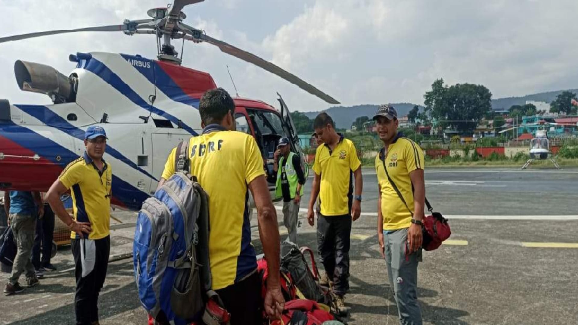 Uttarkashi Avalanche Survivor Major Deval Vajpayee Spoke with SDRF About the Tragedy News in Hindi