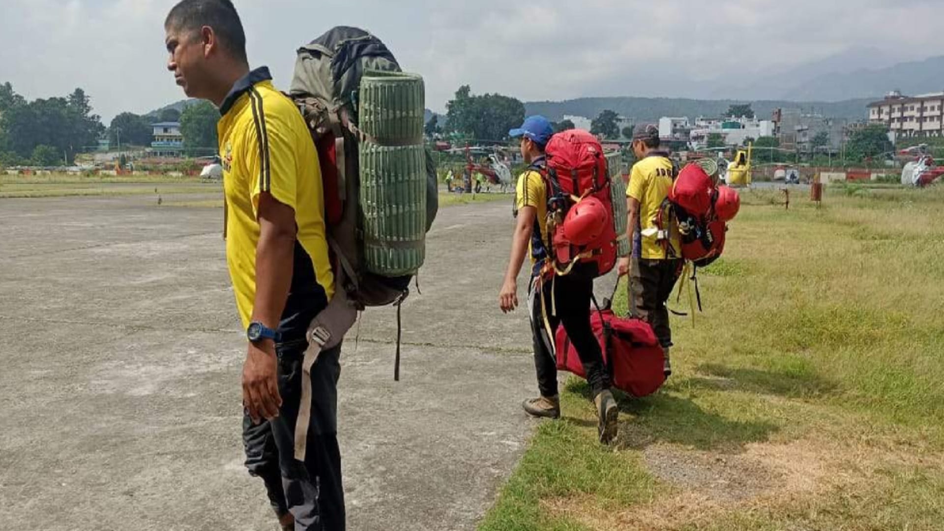 Uttarakhand Avalanche: Two missing not found due to bad weather, team returned Uttarakhand news in hindi