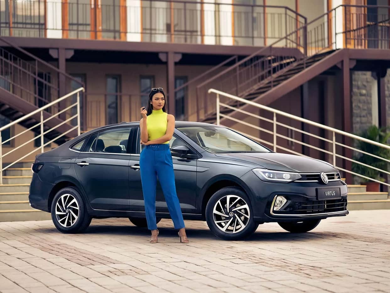 VW Virtus sedan car Volkswagen Virtus Delivery cross 9000 units within four months of launch News in Hindi