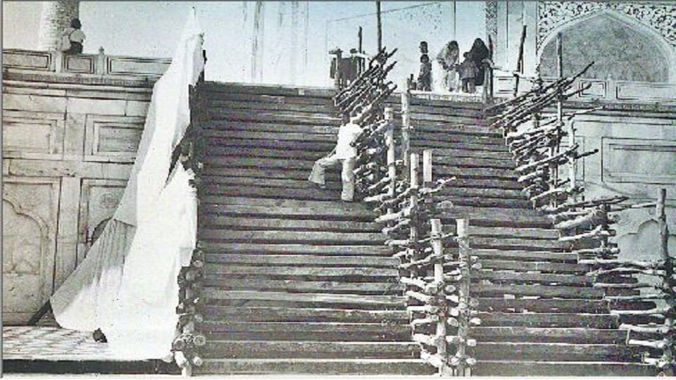 Taj mahal Chamki nine-day fair was held on Sharad Purnima 40 years ago in agra