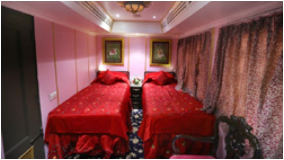 All you need to know about Palace On Wheels Rajasthan