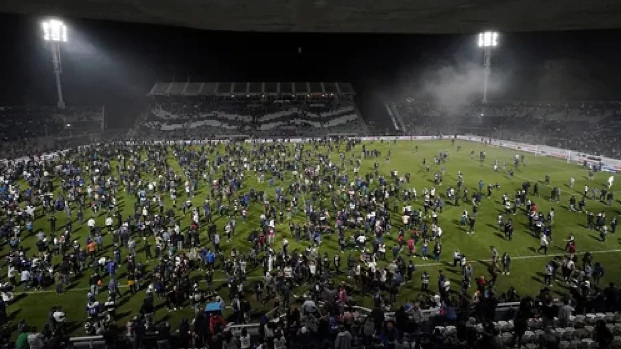 Argentina fans clash with police one dead during gimnasia vs boca juniors match suspended