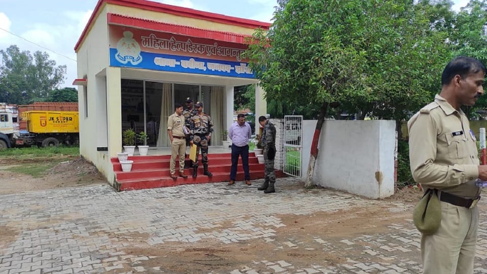 Jhansi Hindi News Accident due to shell burst in Babina Cantt Field Firing Range