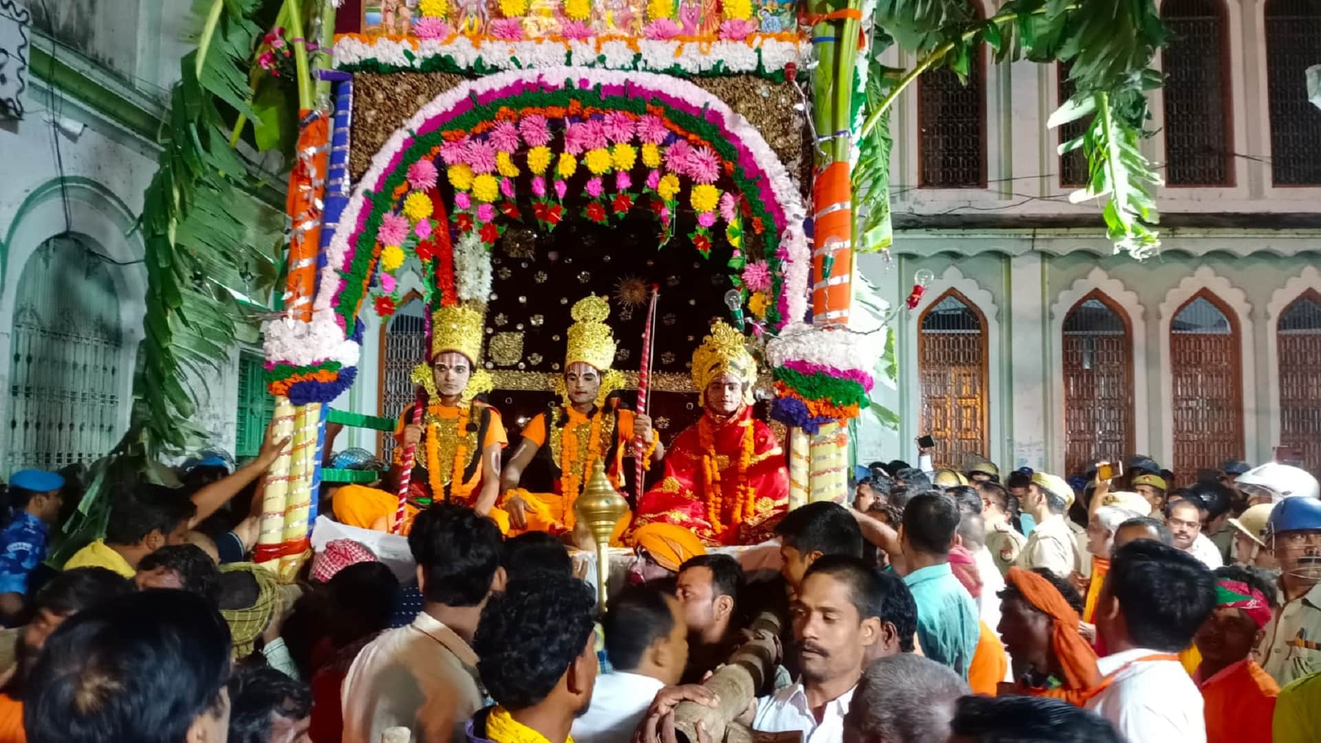 See Photos Historic Bharat Milap amidst in mau tight securit Ram came with Lakshmana from Pushpak Viman